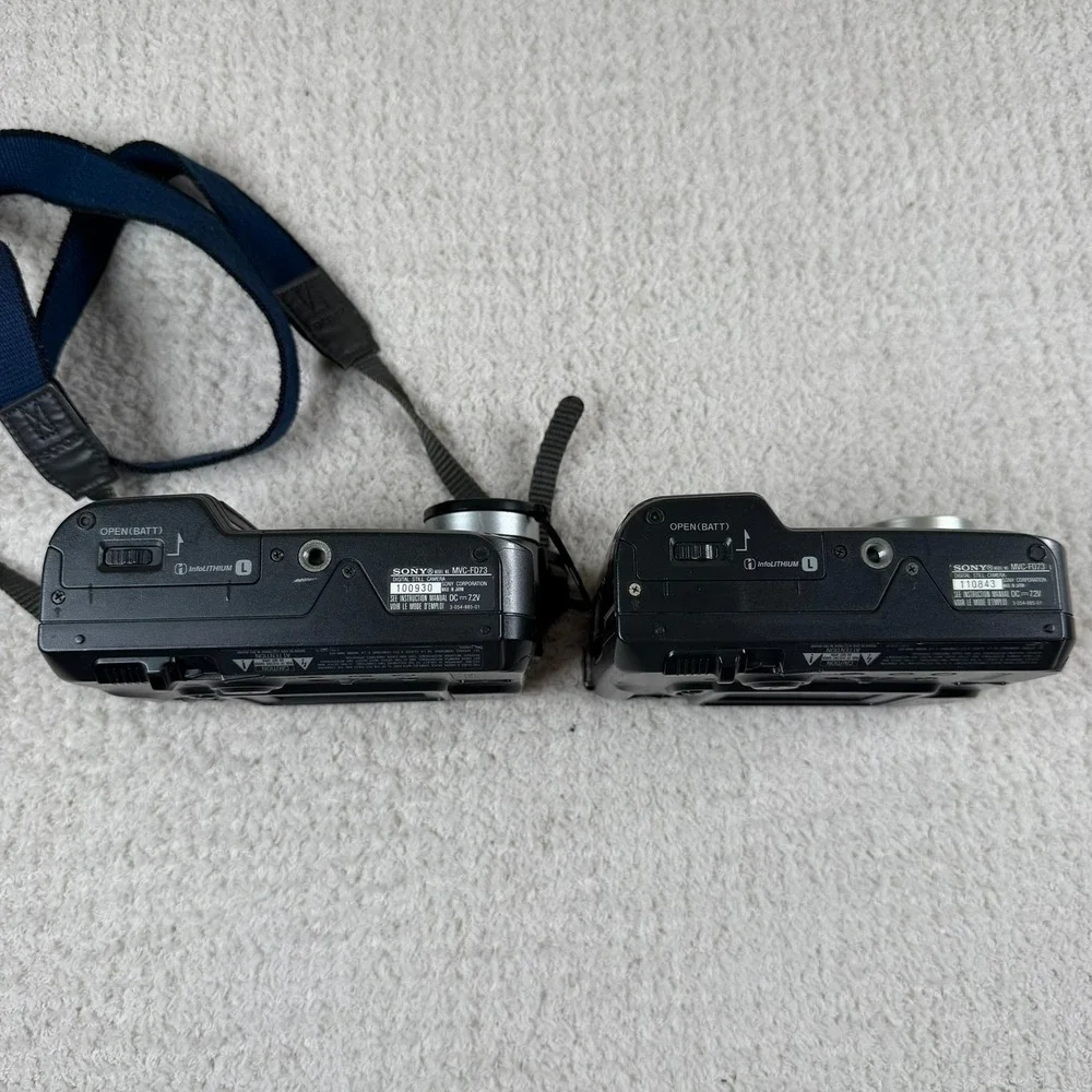 Sony Digital Mavica LOT OF 2‎ MVC FD73 10x Zoom Digital Still Camera WORKS